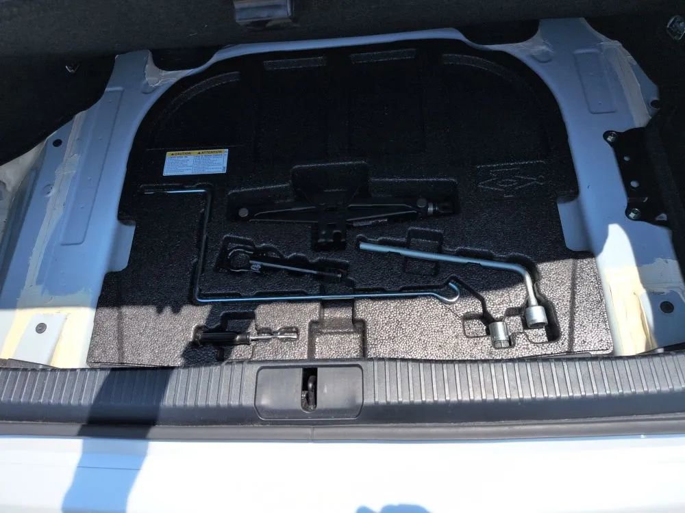 Used 2015 Lexus ES 300h image 51