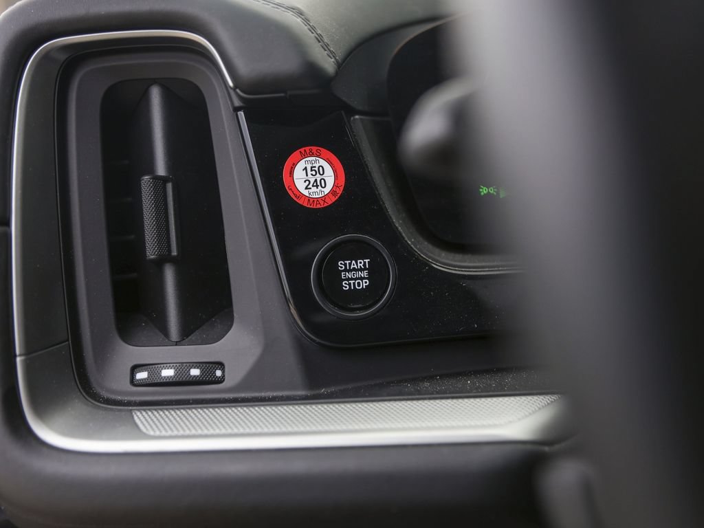 Certified 2025 Porsche Cayenne E-Hybrid AWD/4WD image 22