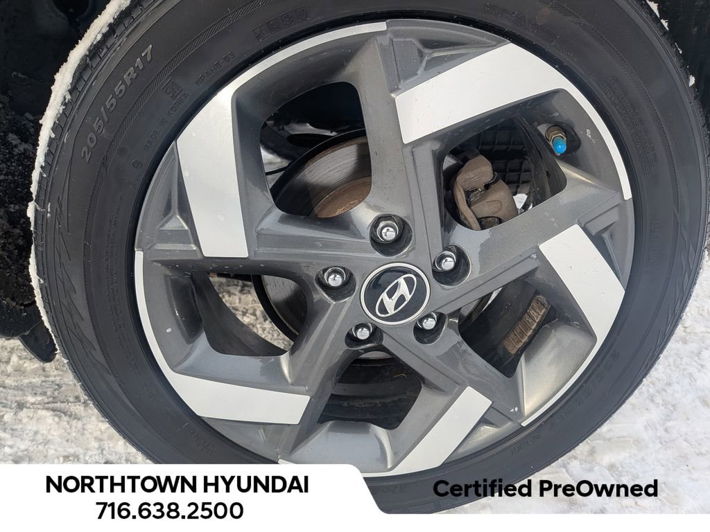 Certified 2023 Hyundai Venue Limited w/ Cargo Package image 40