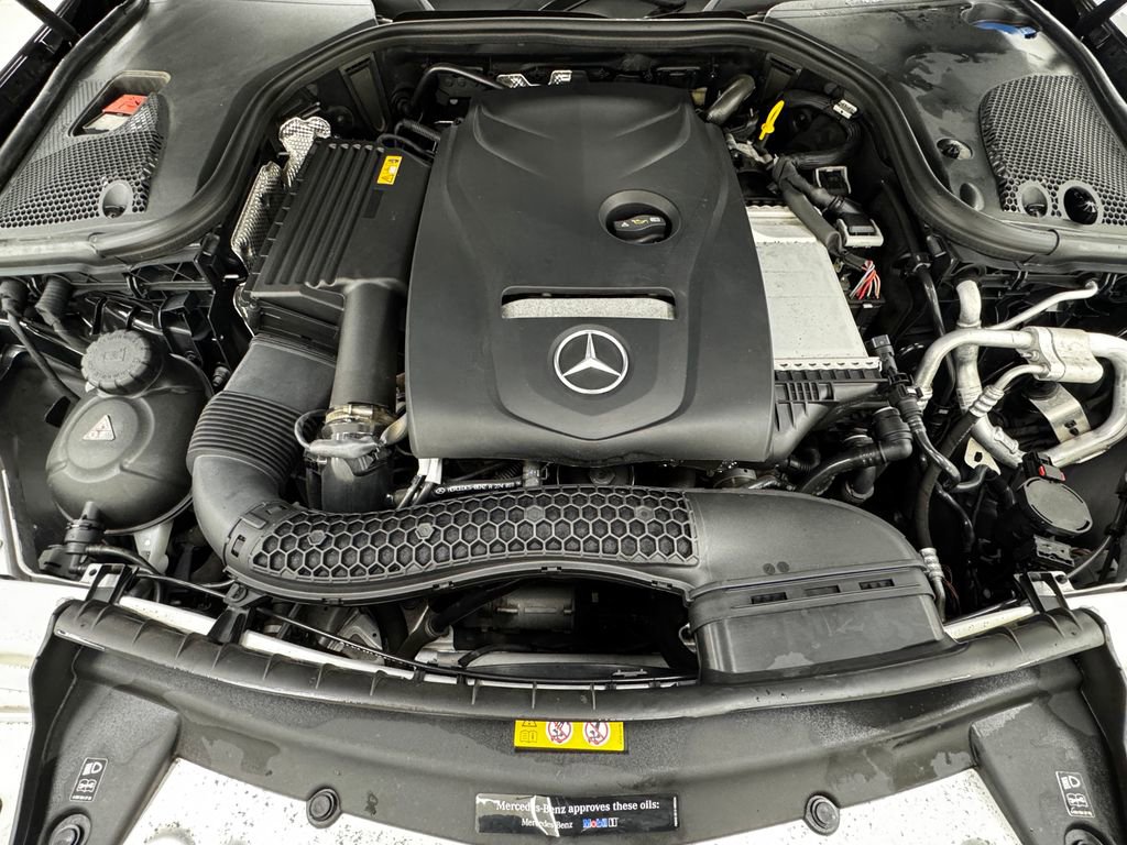 Used 2017 Mercedes-Benz E 300 4MATIC image 34
