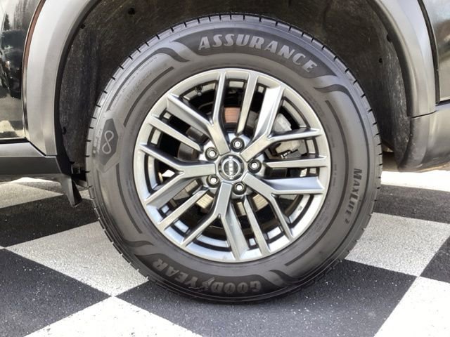 Used 2024 Nissan Rogue S image 12