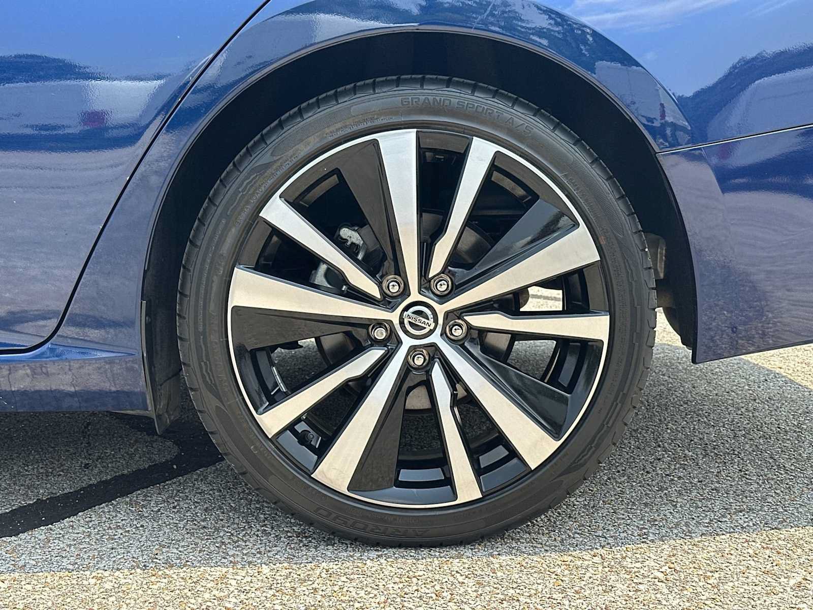 Used 2022 Nissan Altima 2.5 SR FWD image 14