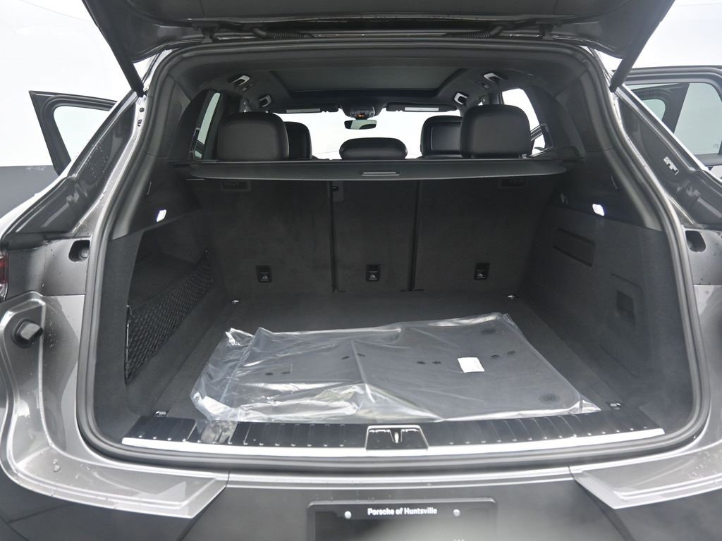 Certified 2025 Porsche Cayenne image 22