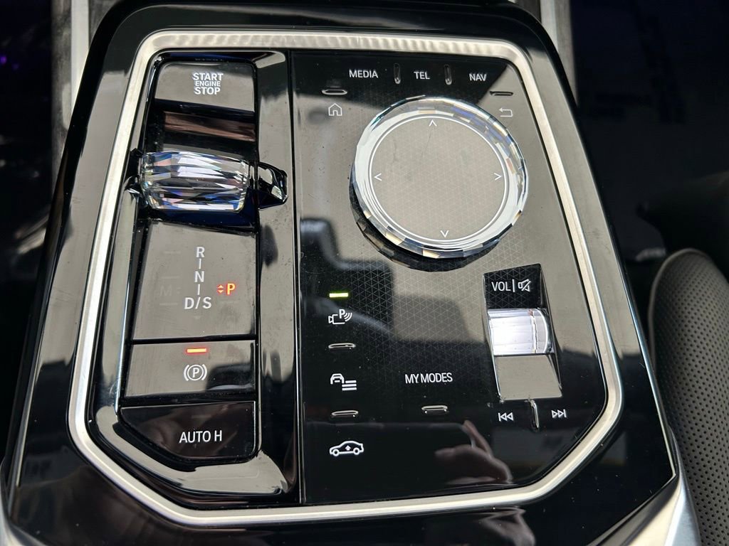 Used 2025 BMW 740i RWD image 50