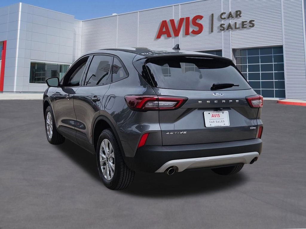 Used 2025 Ford Escape Active AWD/4WD image 3