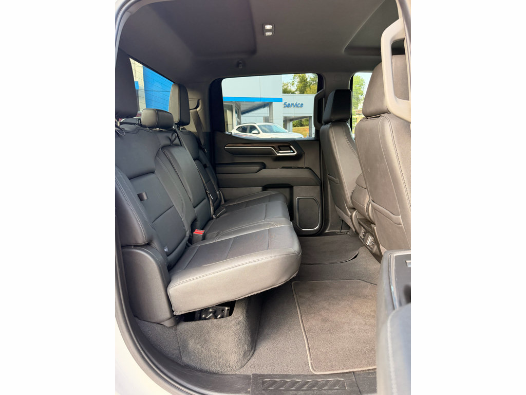 Used 2025 GMC Sierra 1500 SLT AWD/4WD image 19