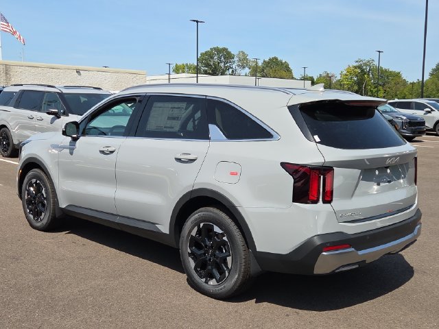New 2026 Kia Sorento S FWD image 3