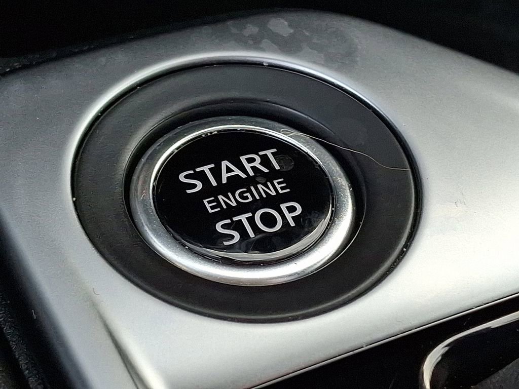 Used 2025 Nissan Sentra SR image 23