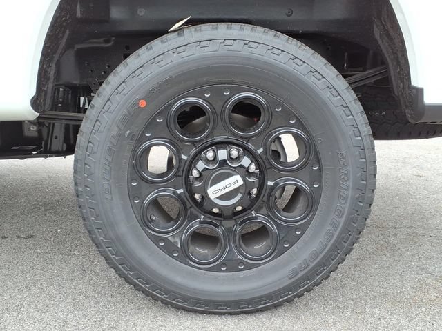 New 2026 Ford F250 Lariat w/ Black Appearance Package AWD/4WD image 8