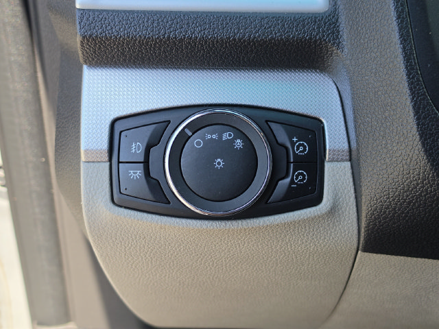 Used 2013 Ford Explorer XLT FWD image 32