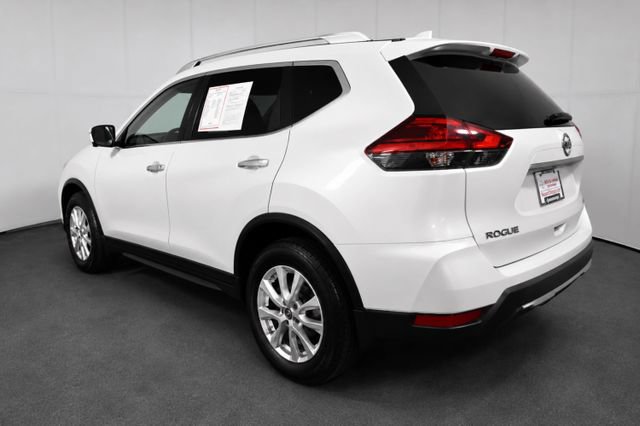 Used 2017 Nissan Rogue SV w/ SV Premium Package FWD image 6