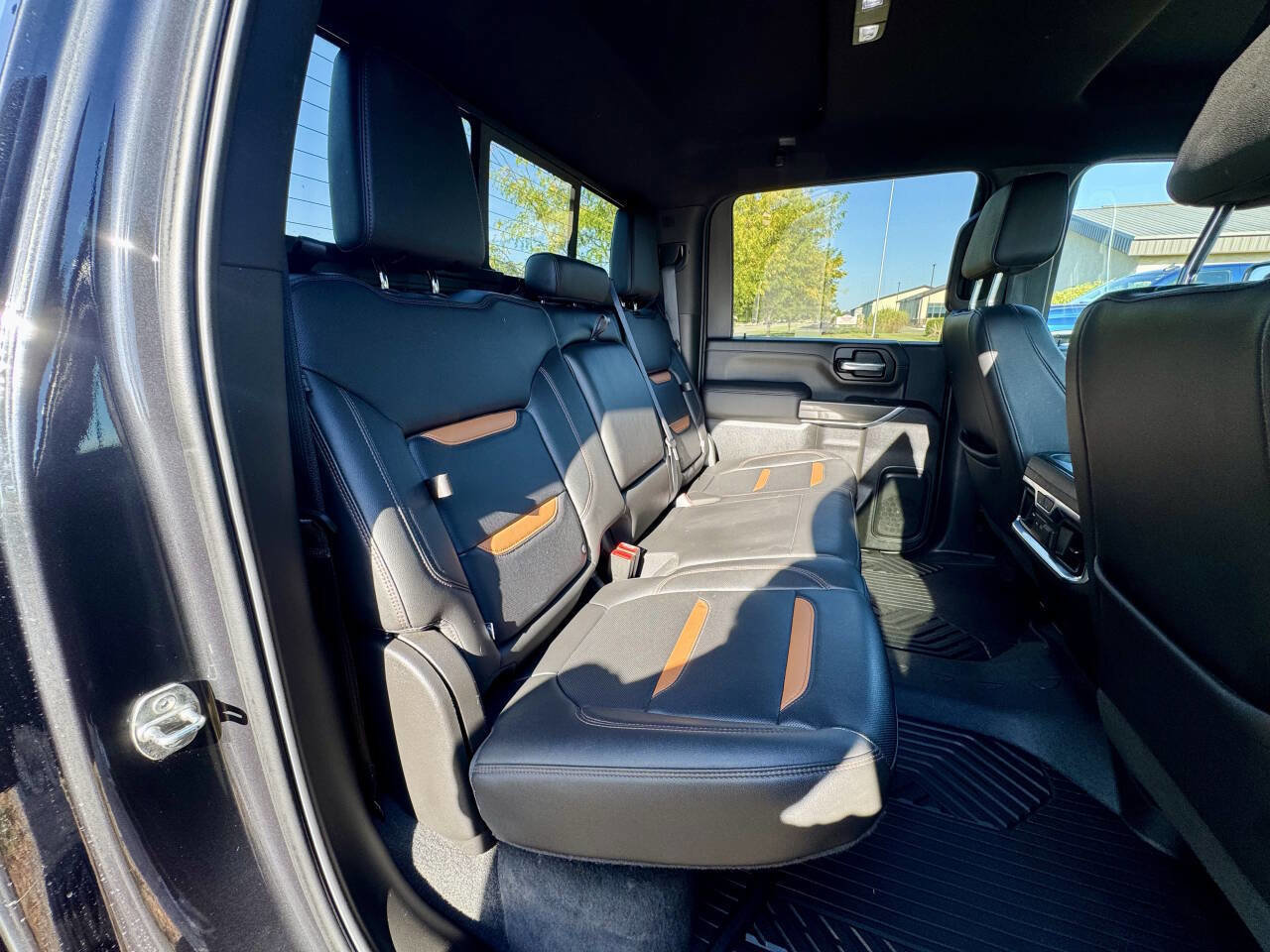 Used 2020 GMC Sierra 2500 AT4 w/ AT4 Preferred Package image 28