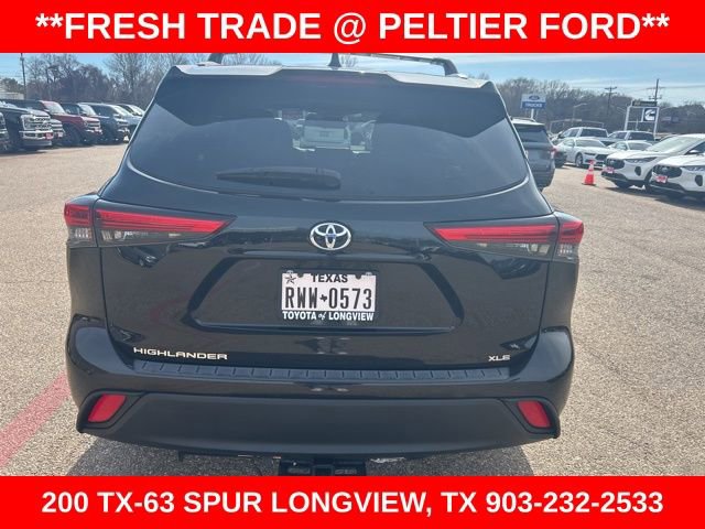 Used 2022 Toyota Highlander XLE image 10