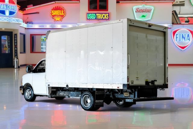 Used 2021 Chevrolet Express 3500 w/ Power Convenience Package RWD image 4
