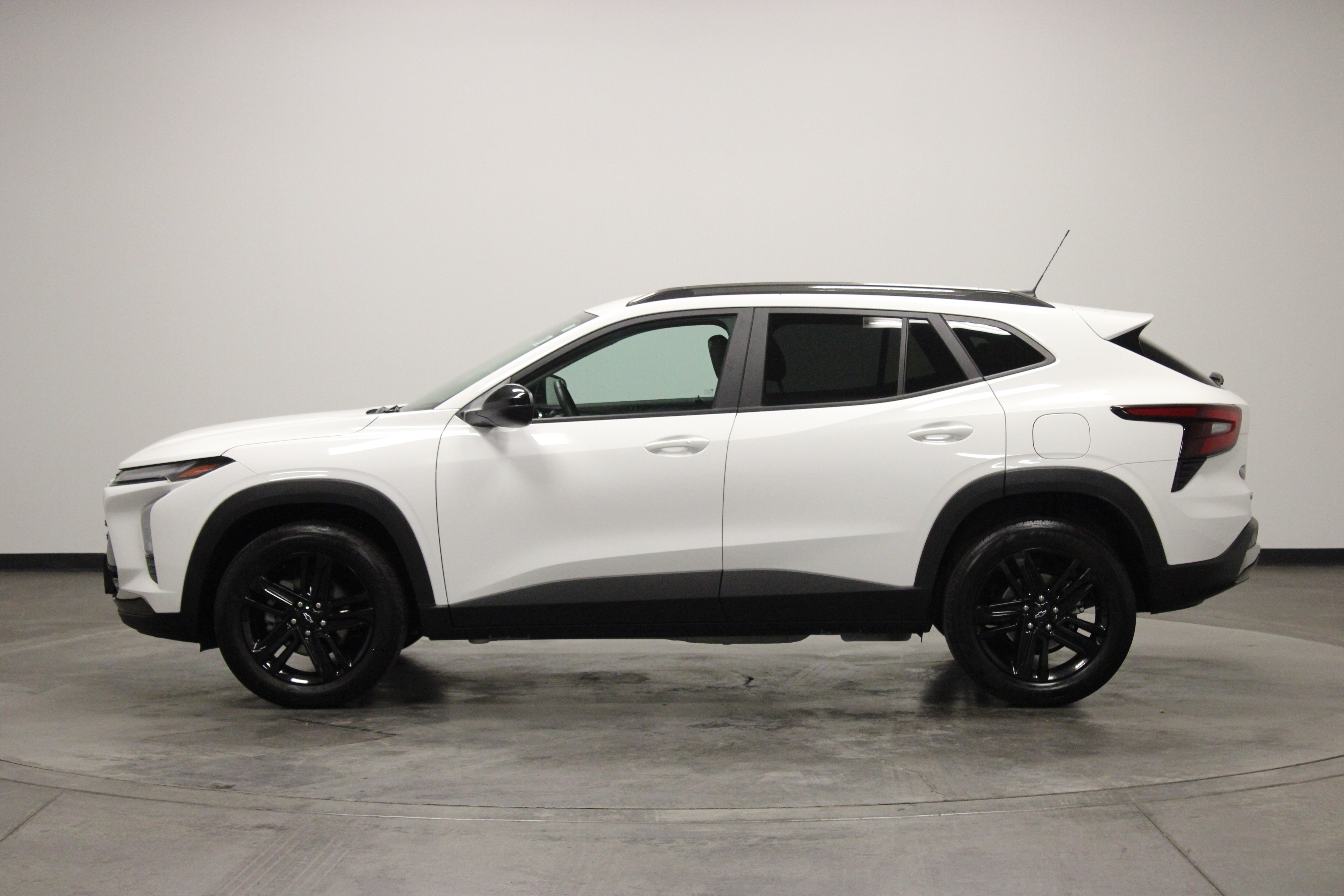 Used 2025 Chevrolet Trax ACTIV w/ Driver Confidence Package FWD image 5