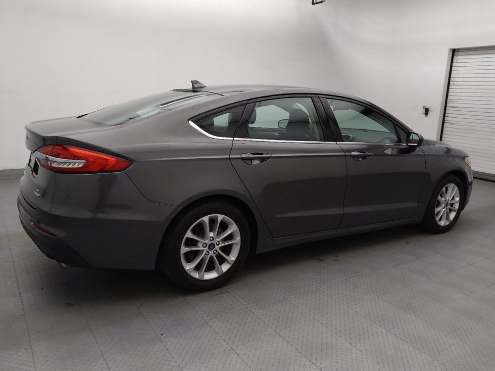Used 2019 Ford Fusion SE FWD image 10