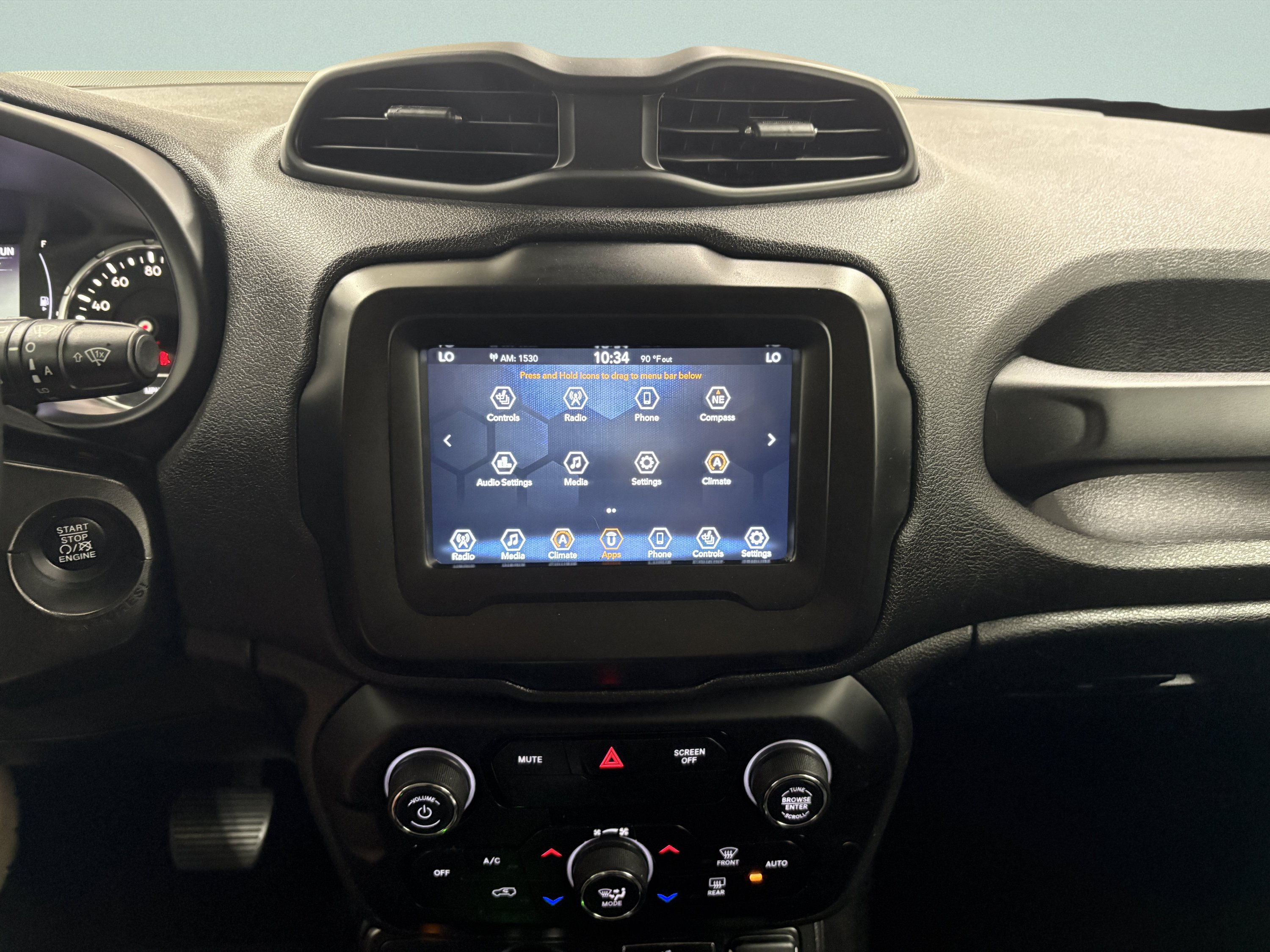 Used 2019 Jeep Renegade Altitude w/ Quick Order Package 2XM AWD/4WD image 13