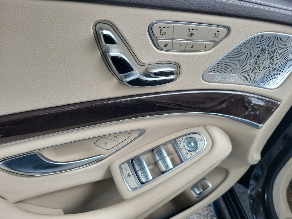 Used 2020 Mercedes-Benz S 560 4MATIC Sedan image 24