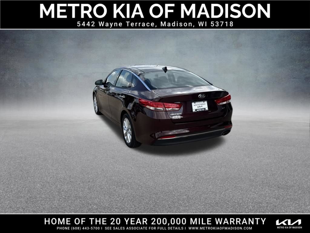 Used 2017 Kia Optima EX w/ Premium Package FWD image 4