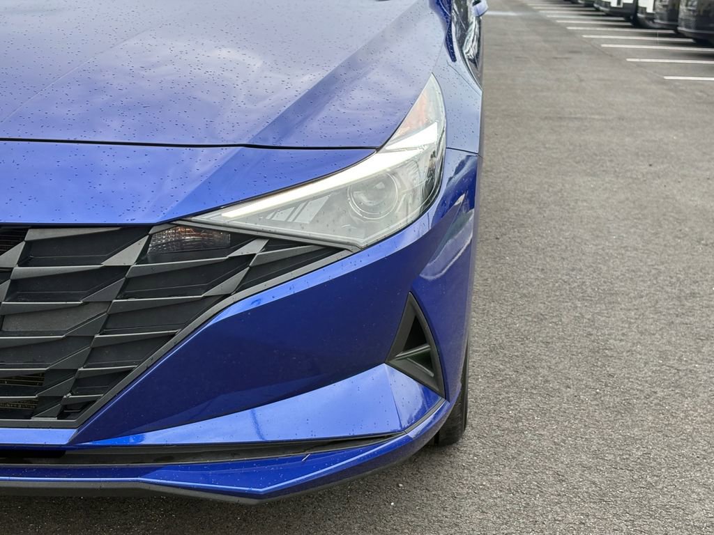 Used 2023 Hyundai Elantra Blue w/ Preferred Accessory Package FWD image 23