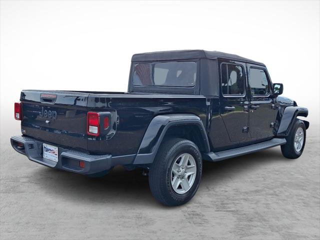 Certified 2023 Jeep Gladiator Sport AWD/4WD image 5