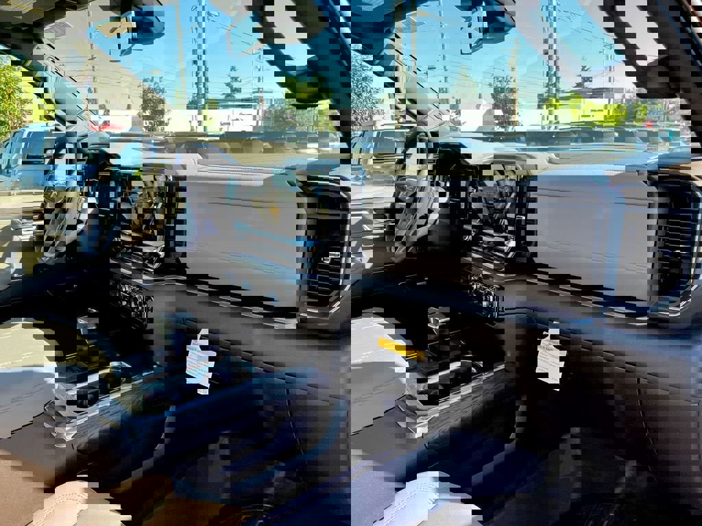 New 2026 GMC Sierra 1500 SLT w/ SLT Premium Plus Package image 60