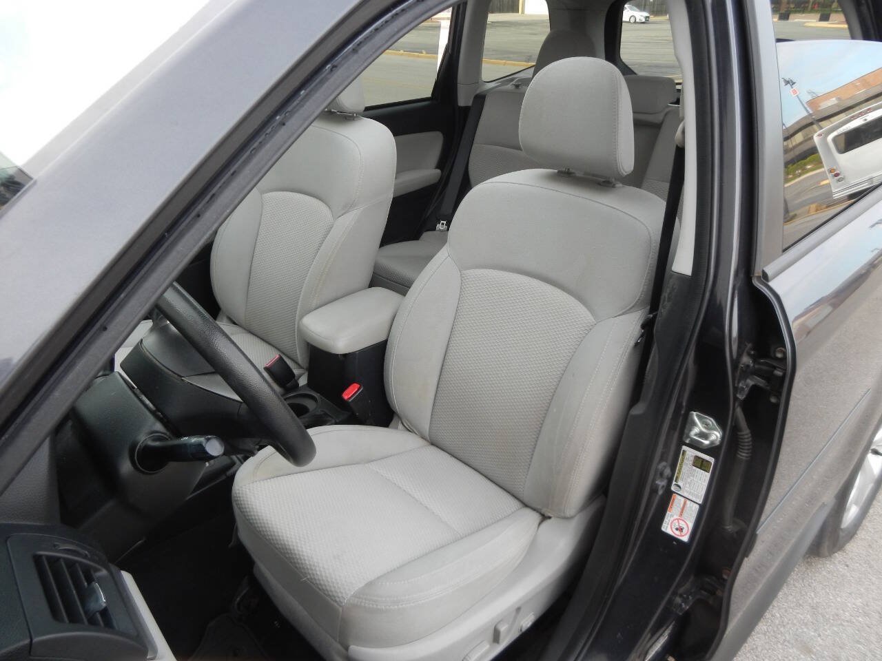 Used 2015 Subaru Forester 2.5i Premium w/ All-Weather Package AWD/4WD image 28