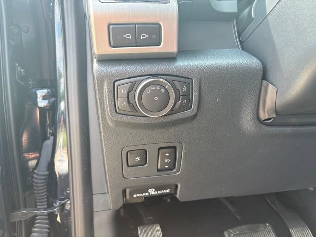 Used 2022 Ford F350 Platinum AWD/4WD image 21