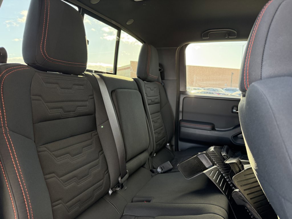 Used 2024 Nissan Frontier PRO-4X w/ Off-Road Protection Package image 37