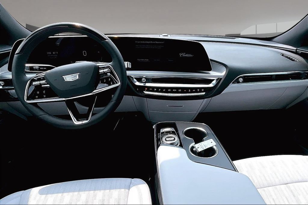 New 2026 Cadillac Lyriq Sport w/ LPO, Floor Liner Package AWD/4WD image 5