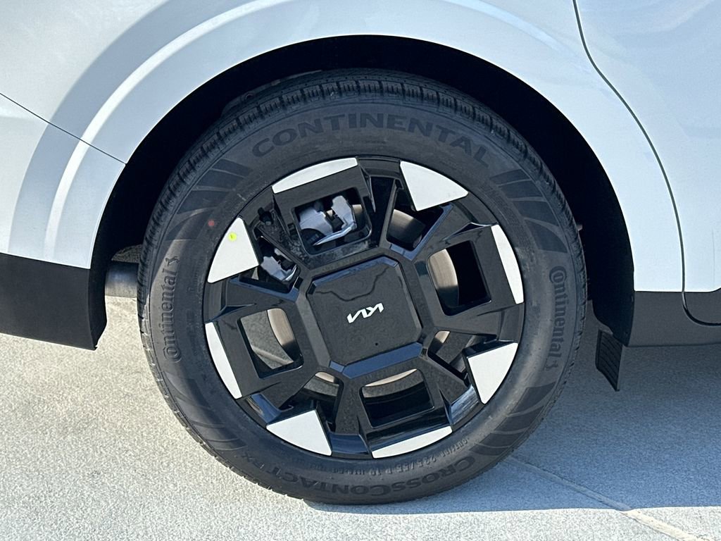 New 2026 Kia Carnival EX FWD image 8