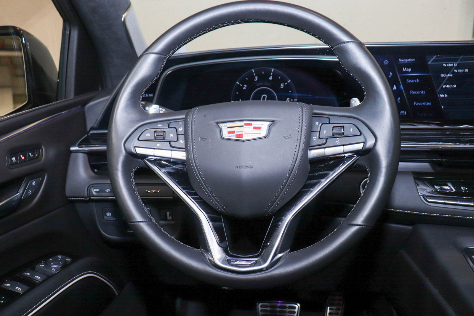 Used 2023 Cadillac Escalade V image 24