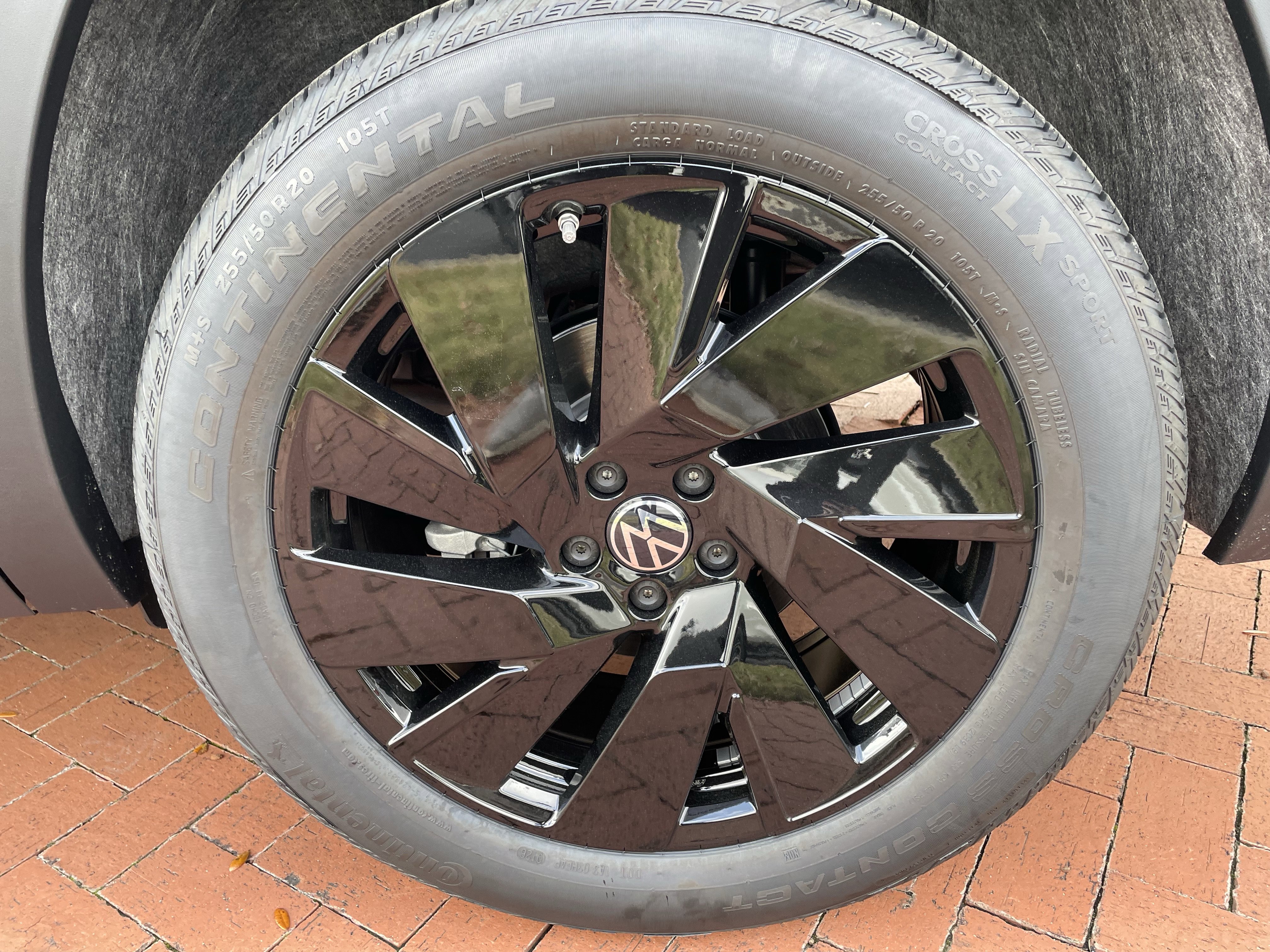 New 2026 Volkswagen Atlas SE image 8