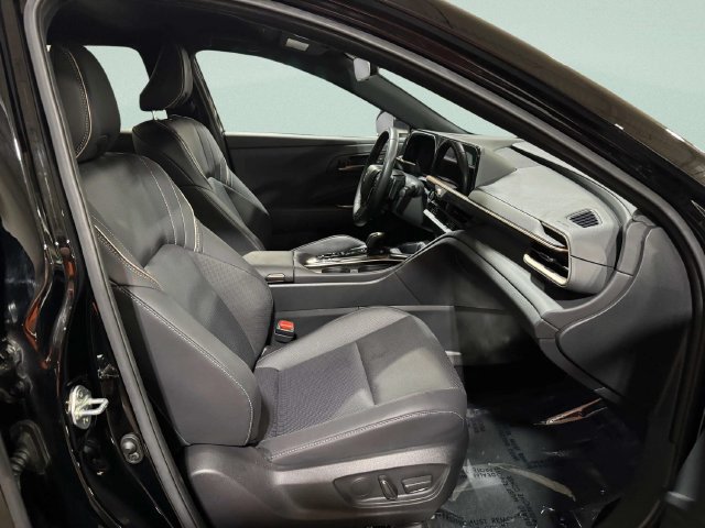 Used 2025 Toyota Crown Signia AWD/4WD image 28