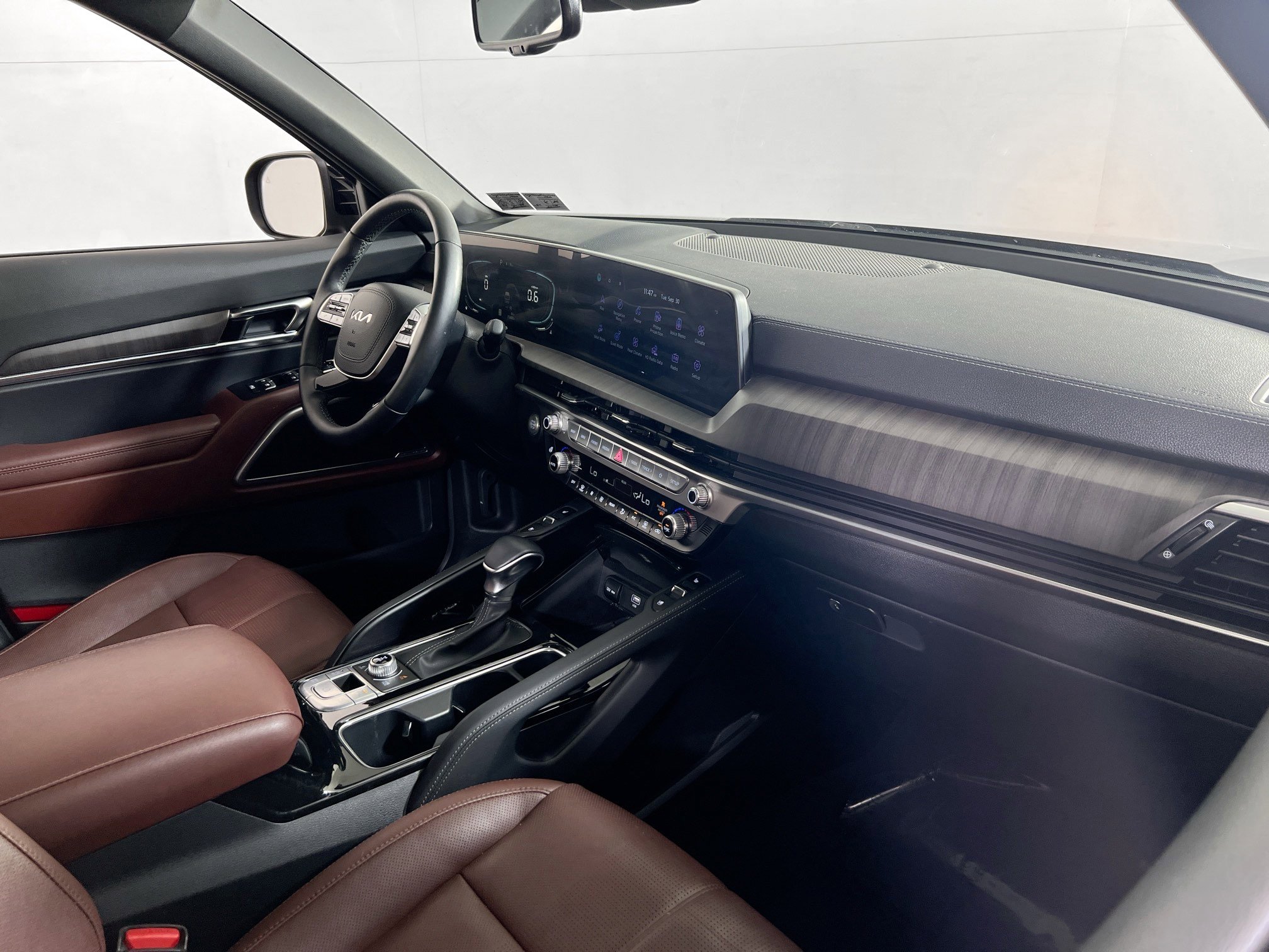 Used 2024 Kia Telluride EX image 30