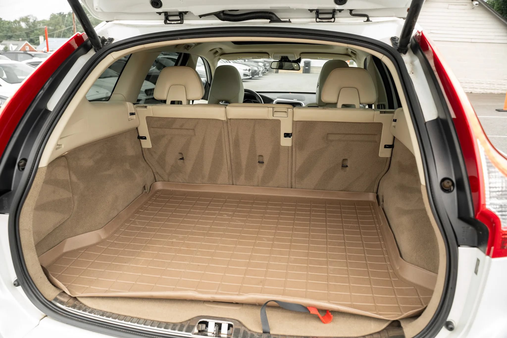 Used 2015 Volvo XC60 3.2 Platinum AWD/4WD image 10