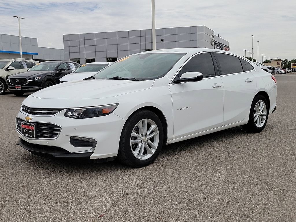 Used 2018 Chevrolet Malibu LT w/ Driver Confidence Package FWD image 5