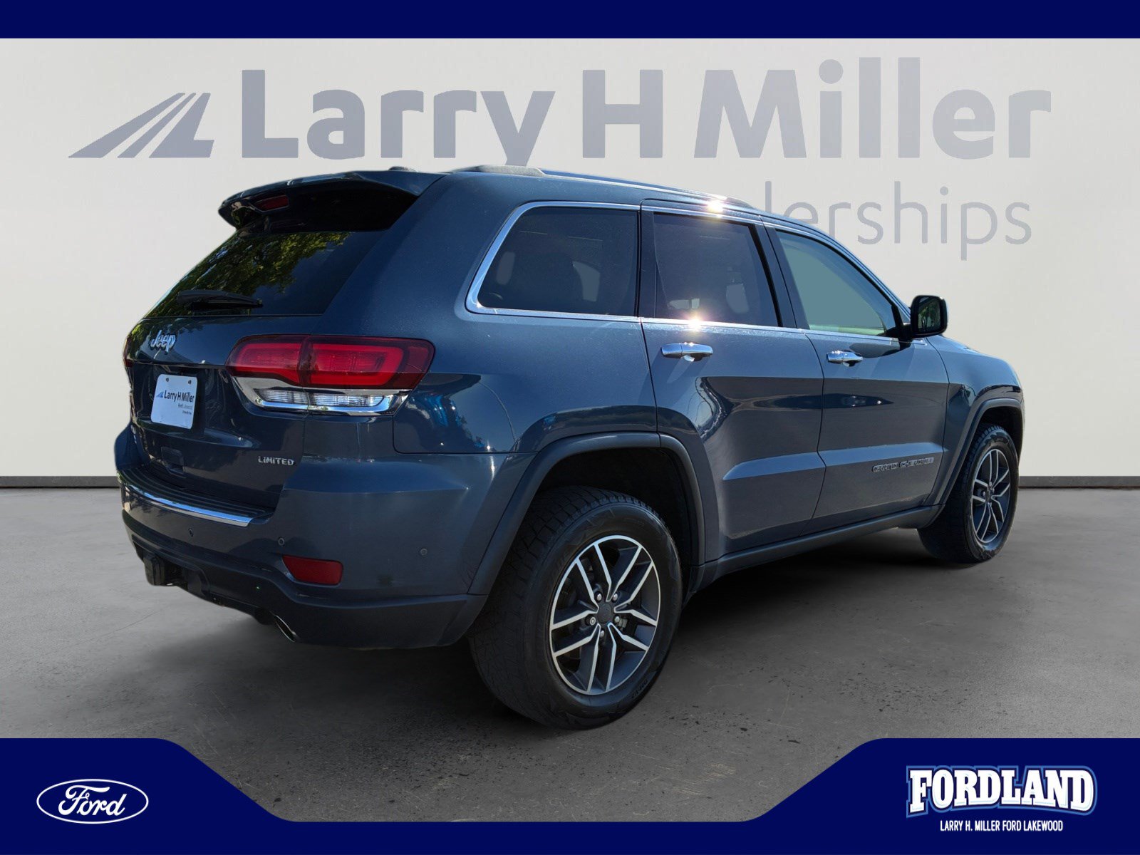 Used 2021 Jeep Grand Cherokee Limited w/ Luxury Group II AWD/4WD image 5