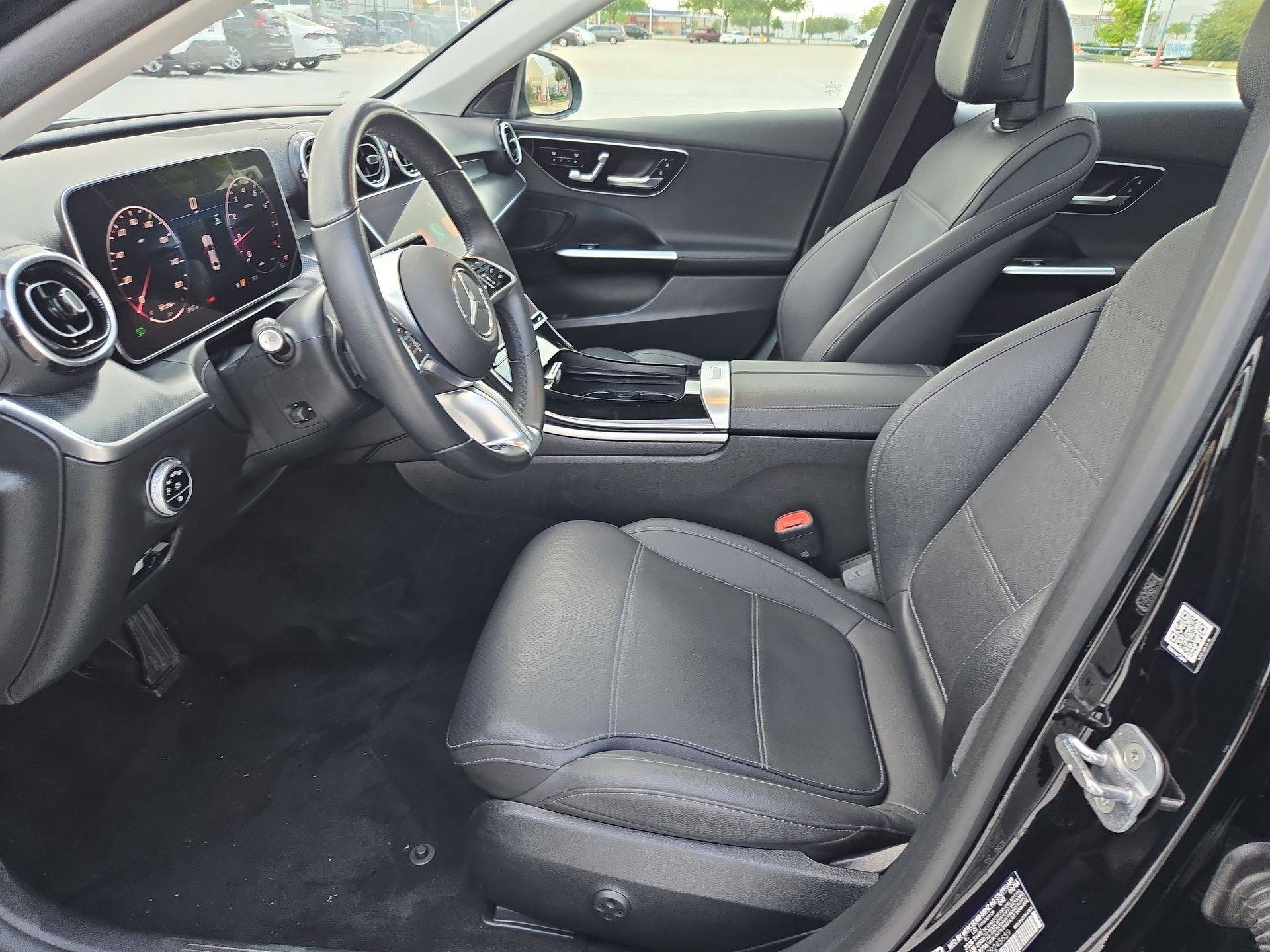 Used 2025 Mercedes-Benz C 300 4MATIC Sedan image 15