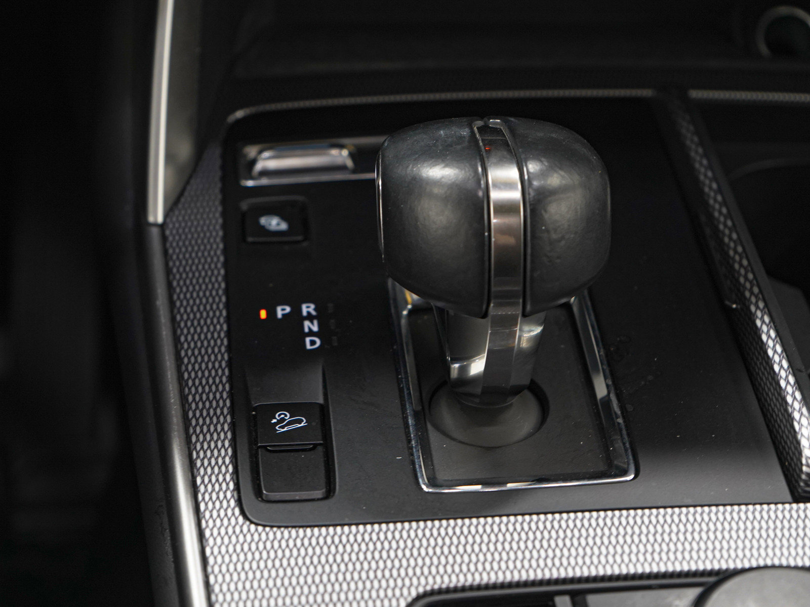 Certified 2024 MAZDA CX-90 Plug-In Hybrid w/ Preferred image 21