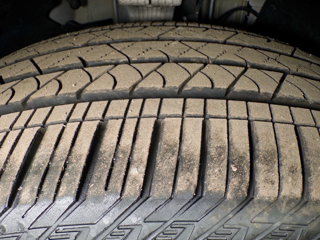 Used 2025 Tesla Model X image 35