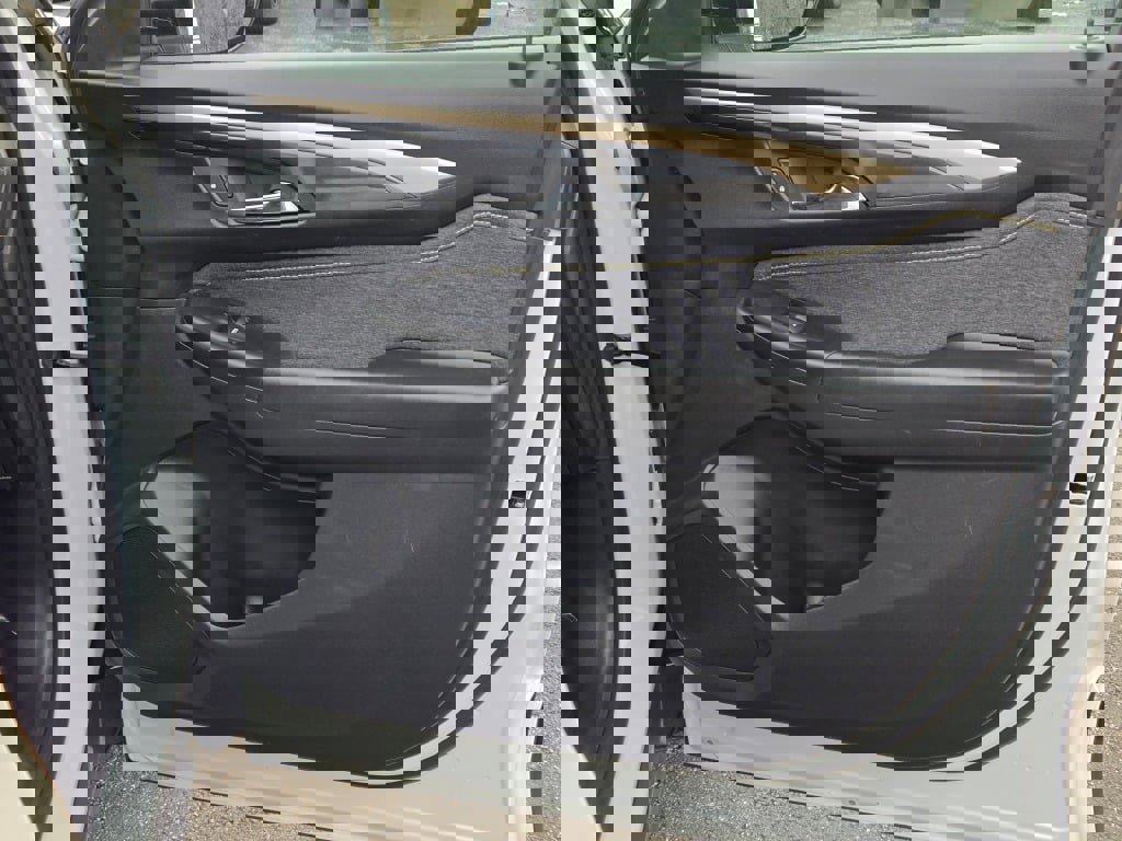 Certified 2024 Chevrolet TrailBlazer ACTIV w/ Driver Confidence Package image 5