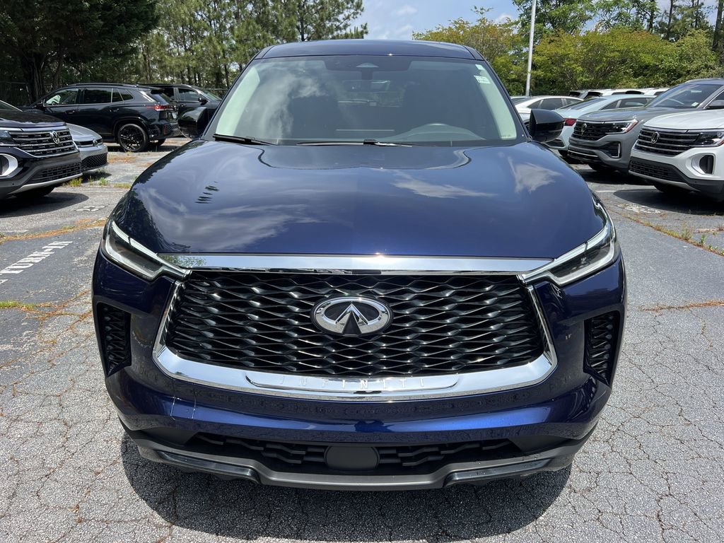 Used 2025 INFINITI QX60 Pure w/ Cargo Package FWD image 2