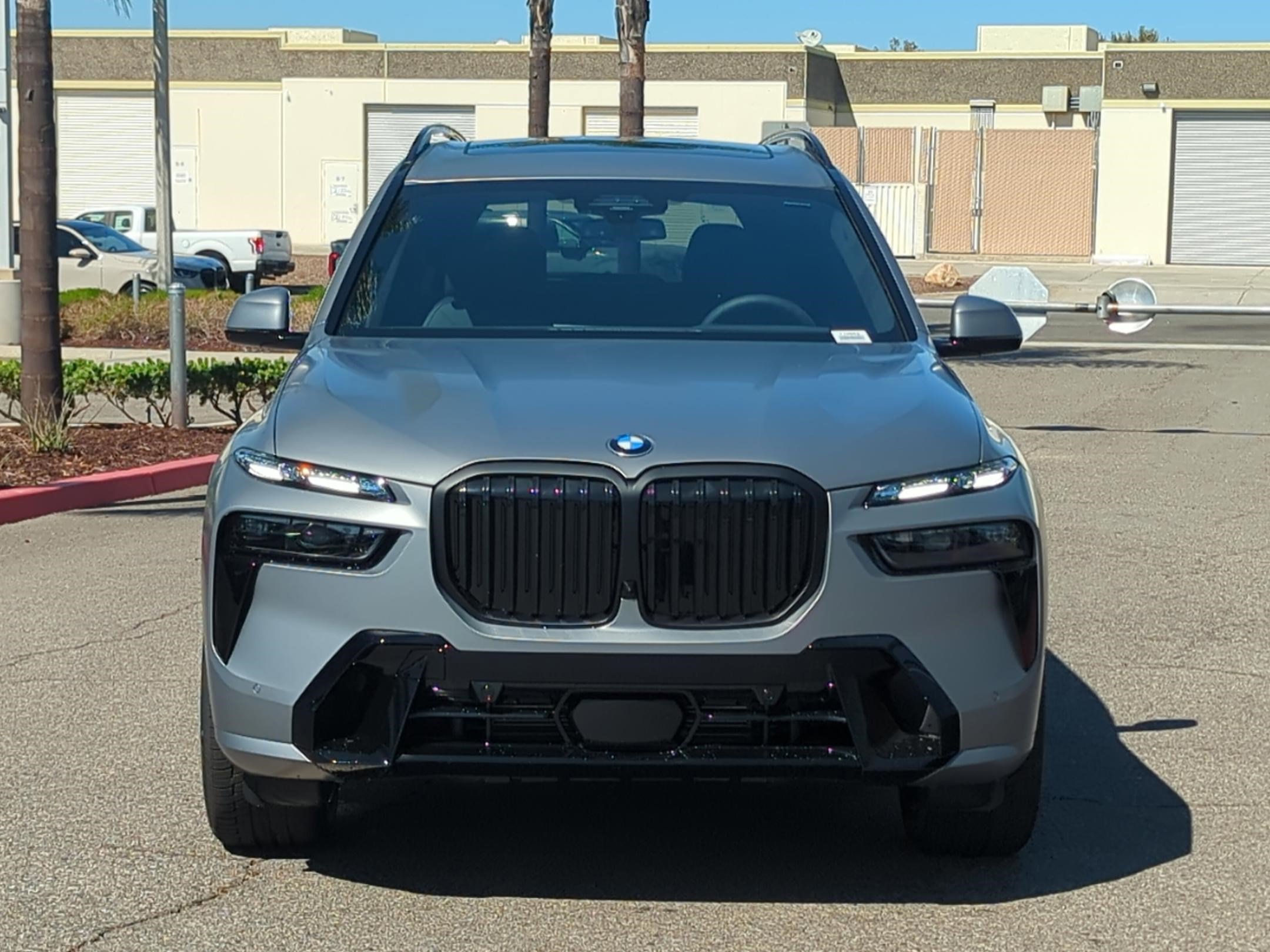 New 2026 BMW X7 xDrive40i w/ Executive Package image 3