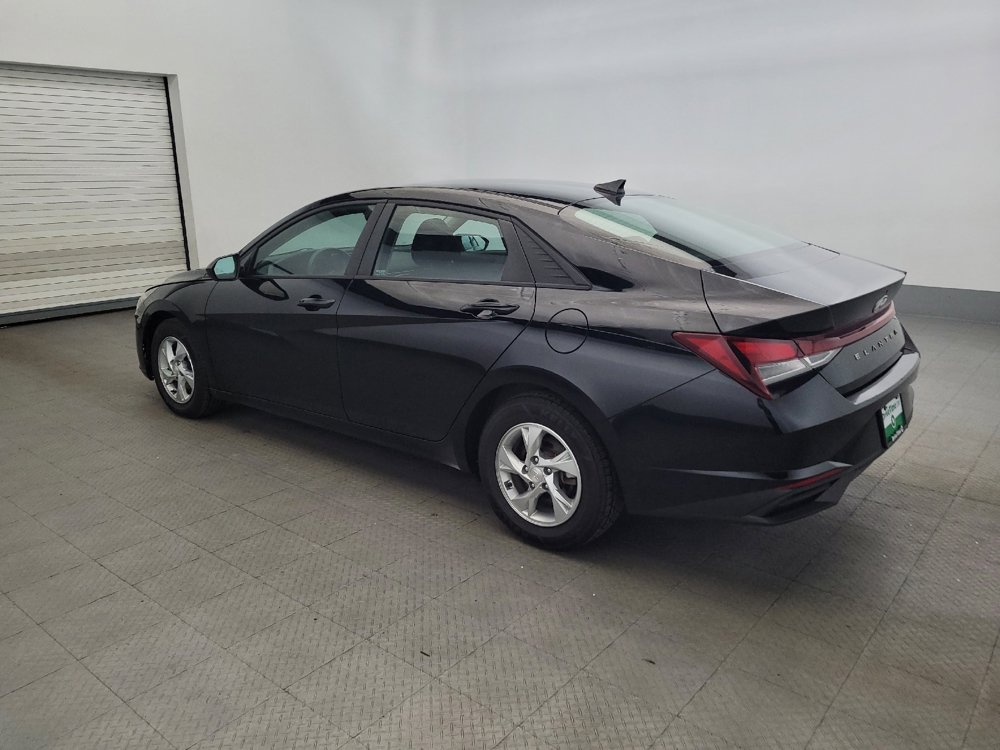 Used 2023 Hyundai Elantra SE FWD image 5