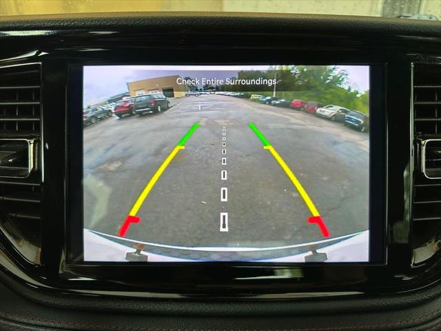 Certified 2022 Dodge Durango R/T w/ Blacktop Package AWD/4WD image 6
