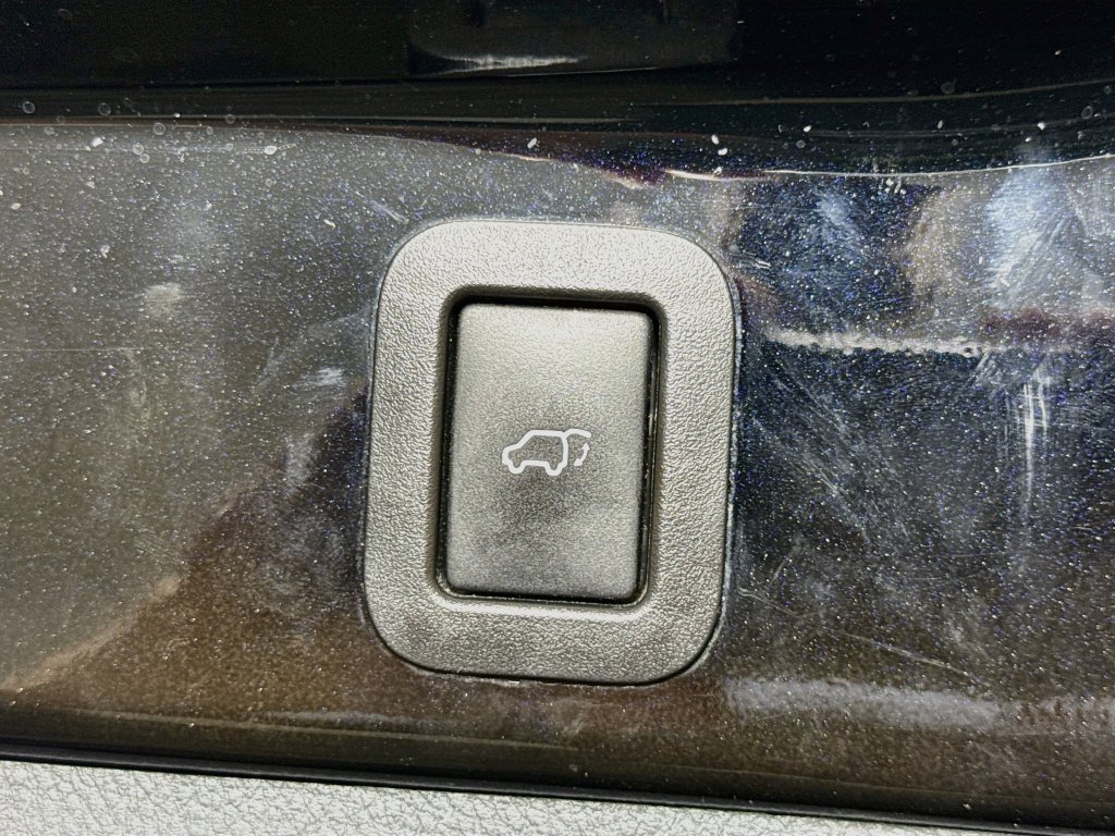 Used 2017 Toyota Highlander Limited Platinum AWD/4WD image 30