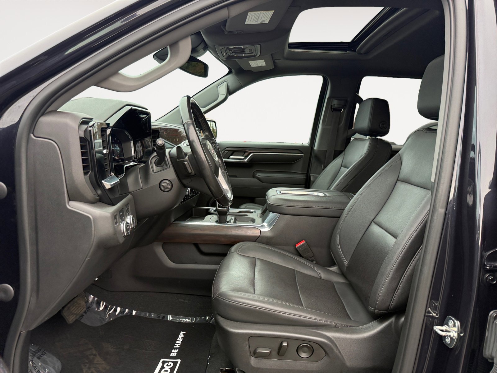 Used 2022 GMC Sierra 1500 SLT w/ SLT Premium Plus Package image 10