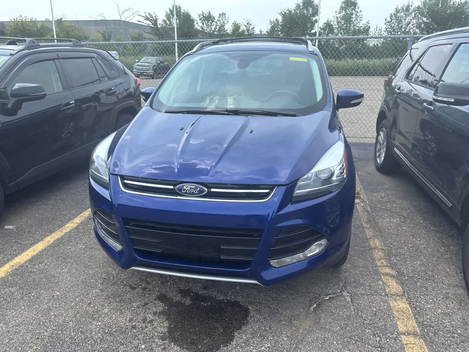 Used 2016 Ford Escape Titanium w/ Equipment Group 301A AWD/4WD image 3
