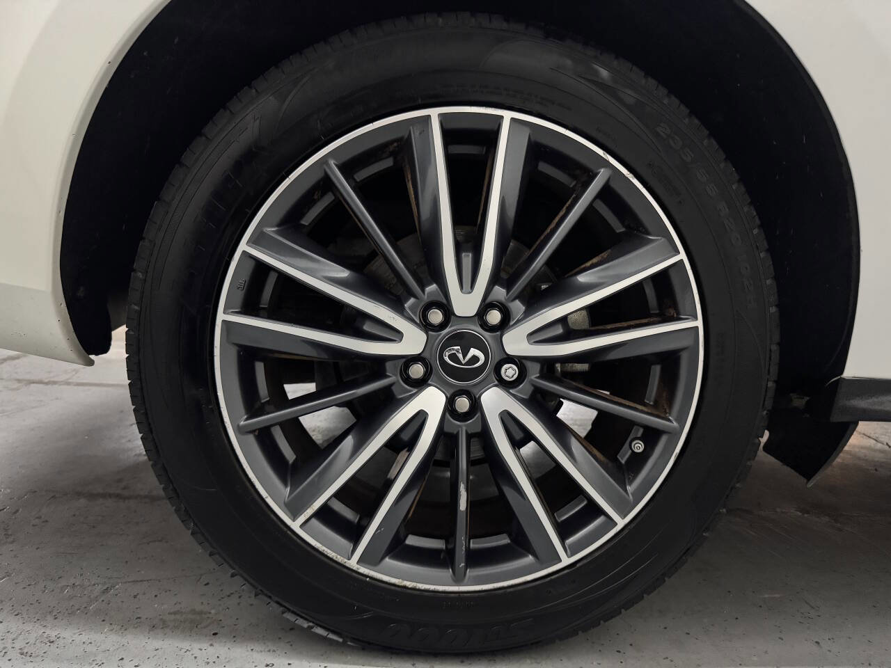 Used 2019 INFINITI QX60 Luxe w/ Essential Package image 13